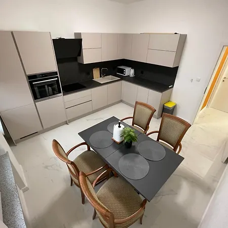 Luxury Dalia Apartman Fiume